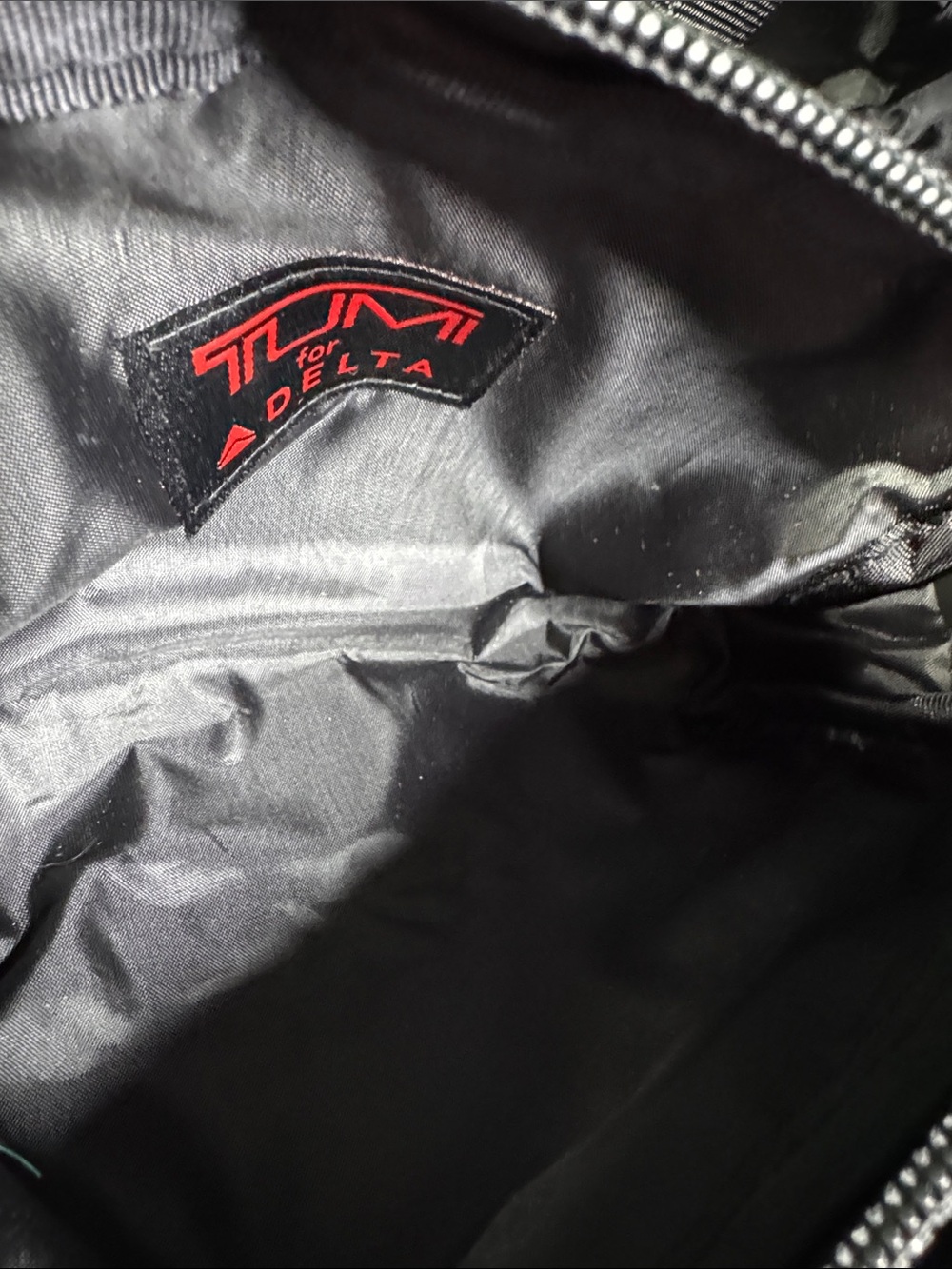 Lot of Tumi’s cosmetic and tote bag - Picture 4 of 9
